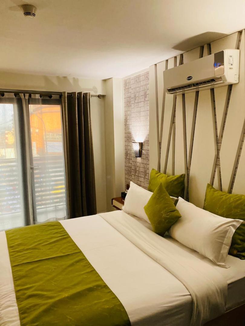 Boun'S Hotel ยาอุนเด ภายนอก รูปภาพ