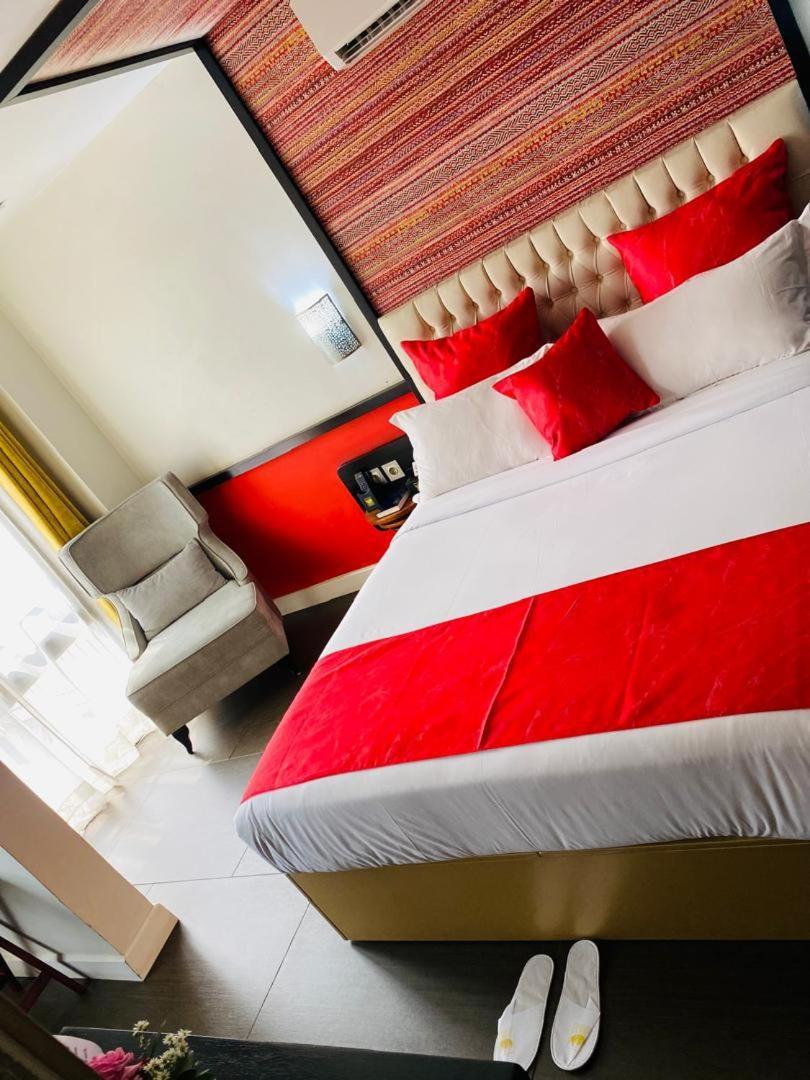 Boun'S Hotel ยาอุนเด ภายนอก รูปภาพ